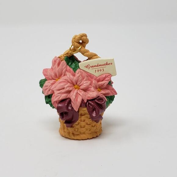 1993 Hallmark Grandmother Handcrafted Keepsake Holiday Christmas Ornament - Picture 3 of 5
